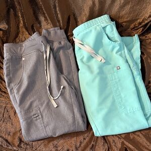 Figs Scrub Pants in Gray and Mint Sz S